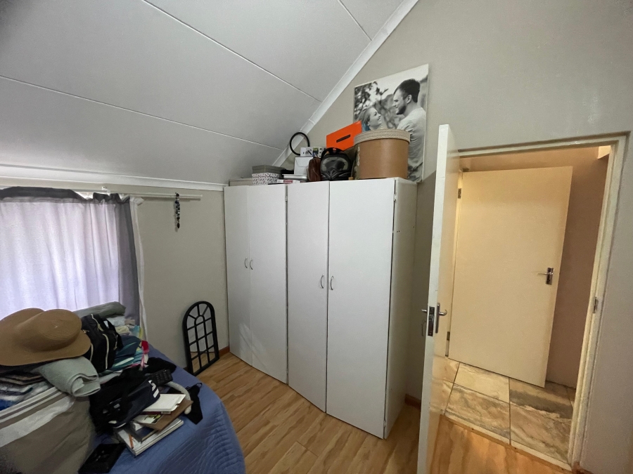 To Let 2 Bedroom Property for Rent in Melodie North West